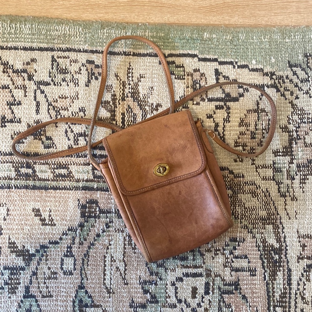 Vintage Coach cross body bag